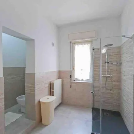 Apartamento Grazioso Con Parcheggio Privato
