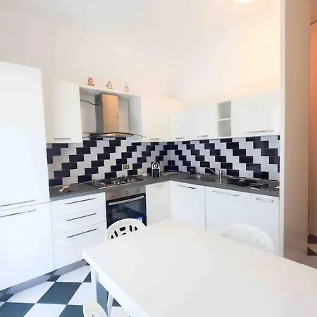Grazioso Con Parcheggio Privato Apartamento Plasencia